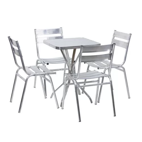 Mesa e cadeiras inoxidáveis